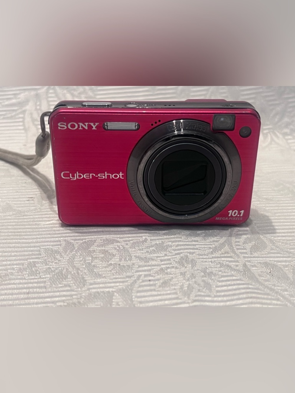 Sony Cyber-shot DSC-W150
Digital Cameras 8.1MP 5x
Optical Zoom Red Auto Focus
